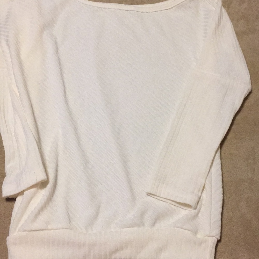 Top - Picture 2 of 3